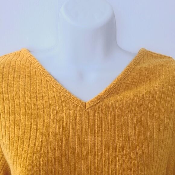 Golden Yellow Button Back Ruffle Sleeve Sweater Sz M - Picture 4 of 11